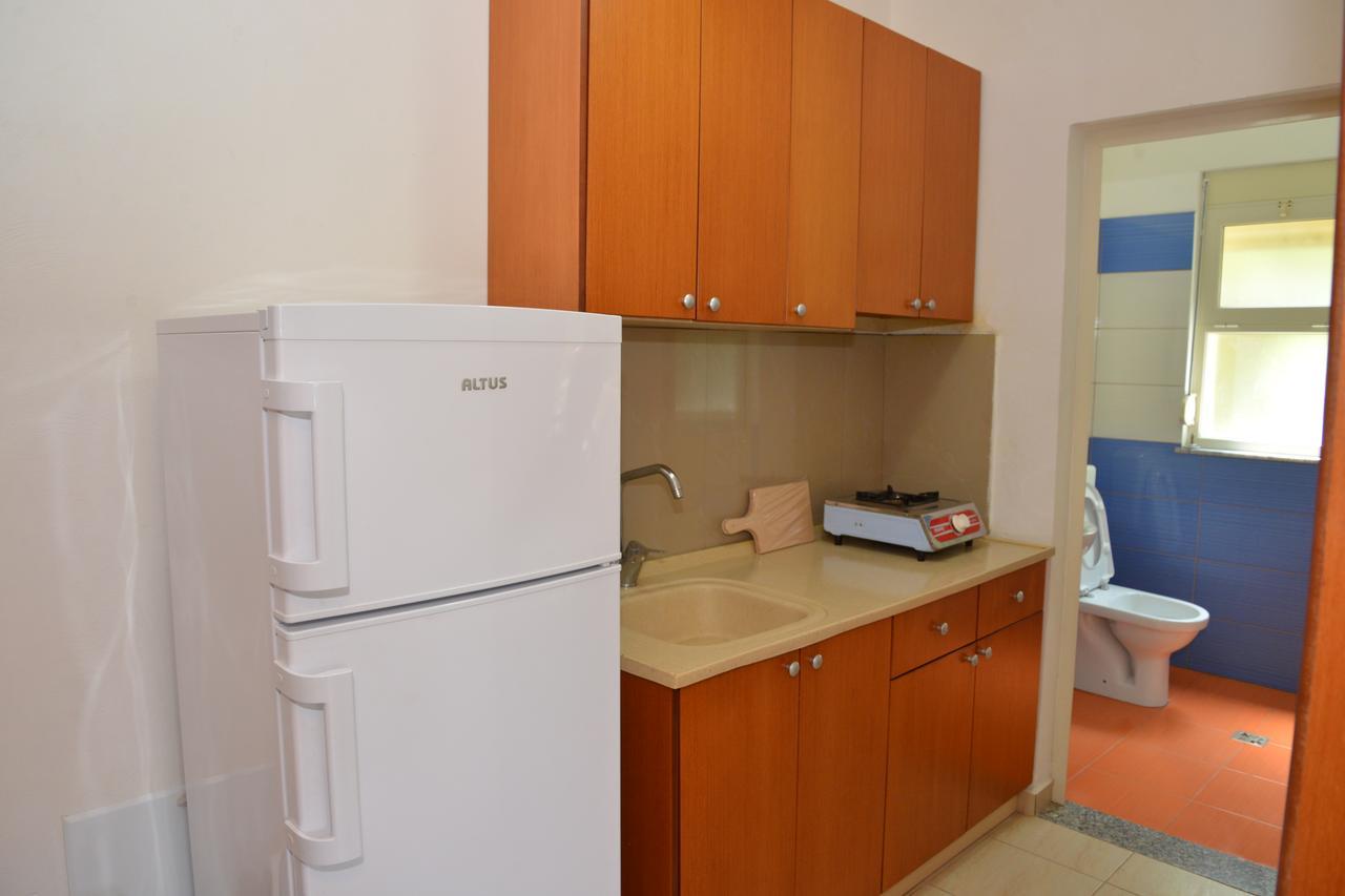 Hotel Gonaj Velipoje Luaran gambar
